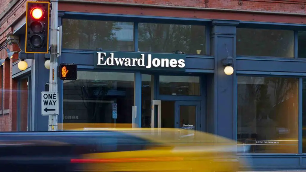 Is Edward Jones a Good Investment Company