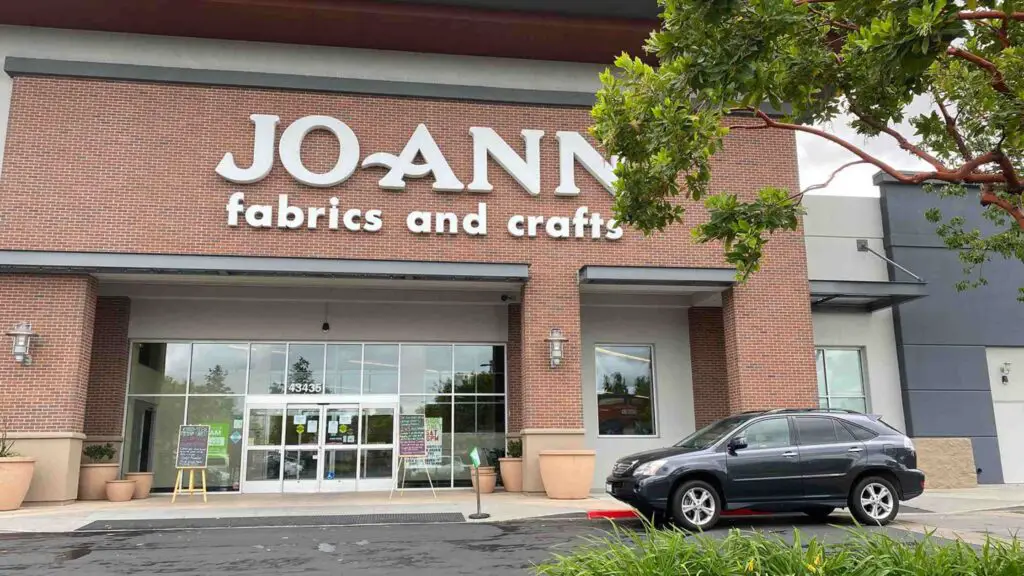 Is Joann Fabrics going out of business