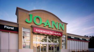joann fabrics closing stores