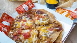 taco bell mexican pizza discontinued